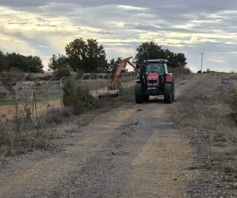 Desbroce y limpieza de fincas o superficies grandes
